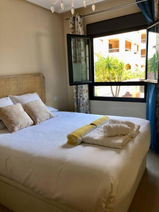 Hogar Brisa De Las Marinas Acogedor Apartamento Con Amplia Terraza Y Acceso Directo A Las Piscinas-Comfortable Apartment With Spacious Terrace And Direct Pool Access เดเนีย ภายนอก รูปภาพ