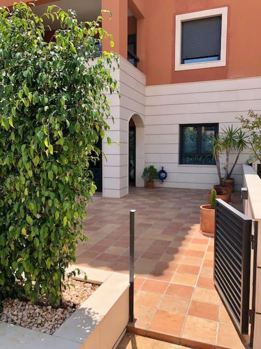 Hogar Brisa De Las Marinas Acogedor Apartamento Con Amplia Terraza Y Acceso Directo A Las Piscinas-Comfortable Apartment With Spacious Terrace And Direct Pool Access เดเนีย ภายนอก รูปภาพ